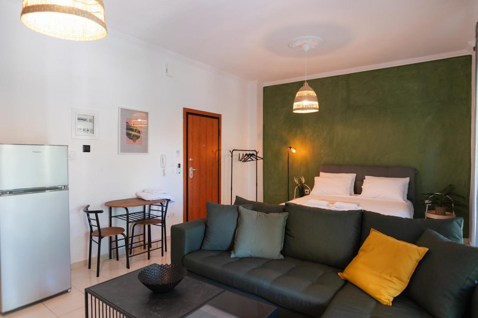 Ancient Forest Suite By Heeaven'S Hall Luxury Suites อเล็กซานโดรโพลิส ภายนอก รูปภาพ